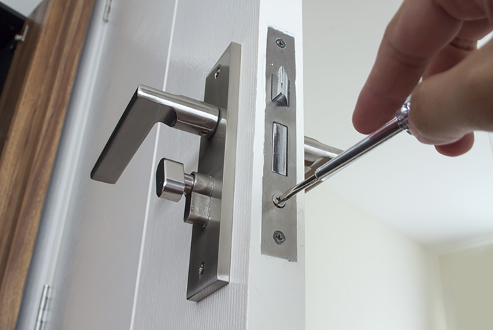 Our local locksmiths are able to repair and install door locks for properties in Arnold and the local area.
